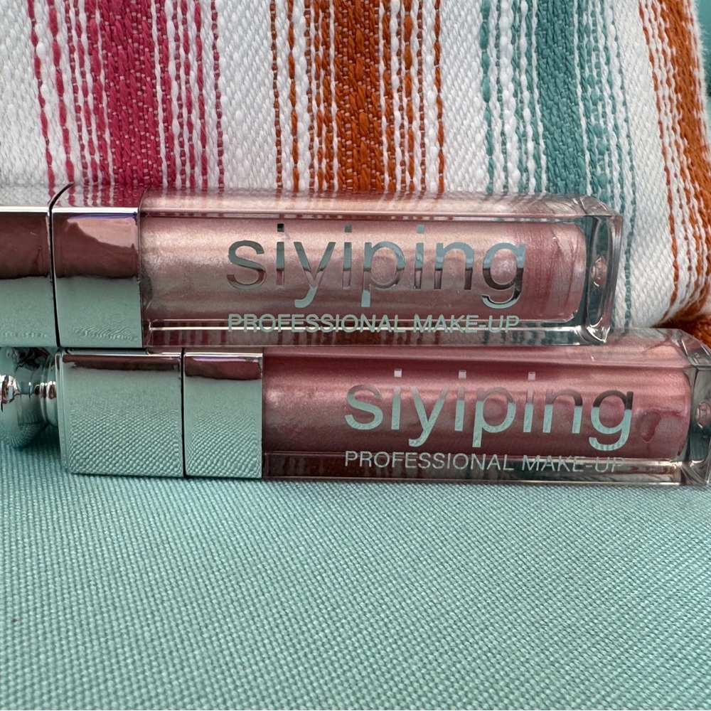 NWOT Set of 2 Siyiping Professional Makeup Lip Gloss.